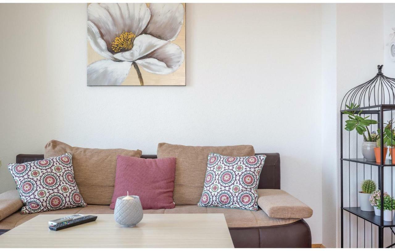 2 Bedroom Cozy Apartment In 마카르스카 외부 사진